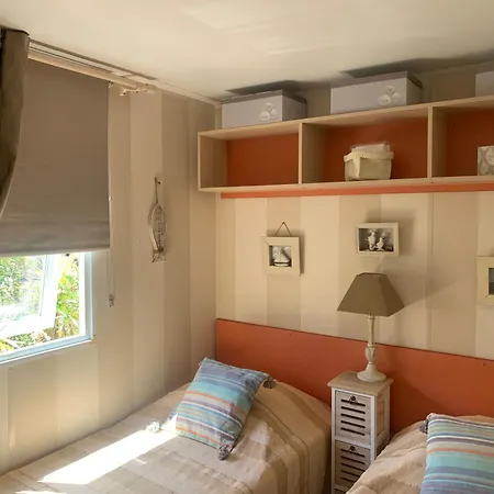Campsite Mobilhome Vue Grand Confort Domaine L'ile D Or Saint-Raphael (Var)